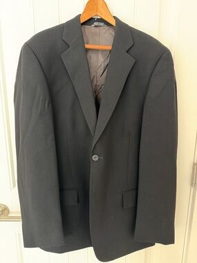 Men's Black Single-Button Suit Jacket - Classic Tailored Blazer